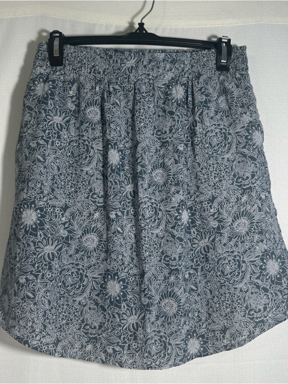 LOFT Navy Floral Elastic-Waist Mini Skirt